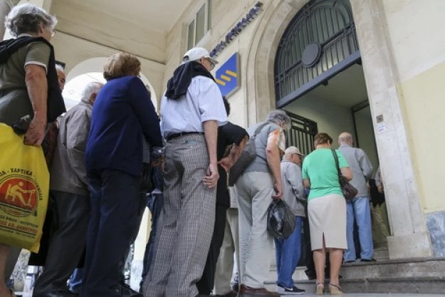 Σοκ στα ΑΤΜ μόνο για τους συνταξιούχους που πιστεύουν ακόμη τον Αλέξη Τσίπρα